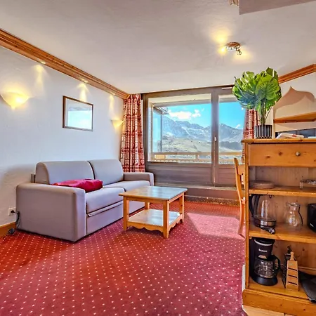 View 1br And Bunks With Balcony In Centre *