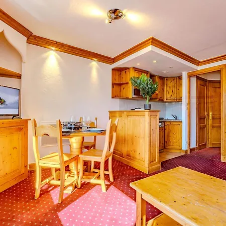View 1br And Bunks With Balcony In Centre * Val Thorens
